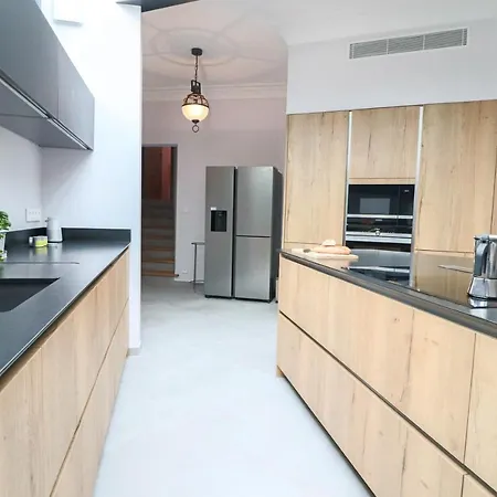 Вилла Charming Renovated Provencal In Central Антиб
