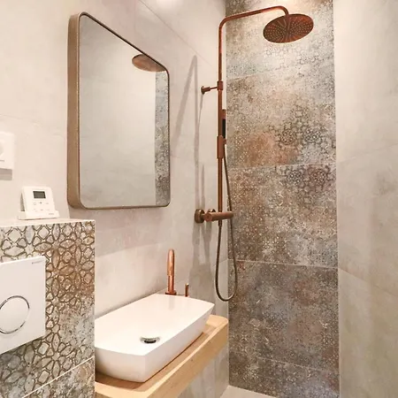 Вилла Charming Renovated Provencal In Central Антиб